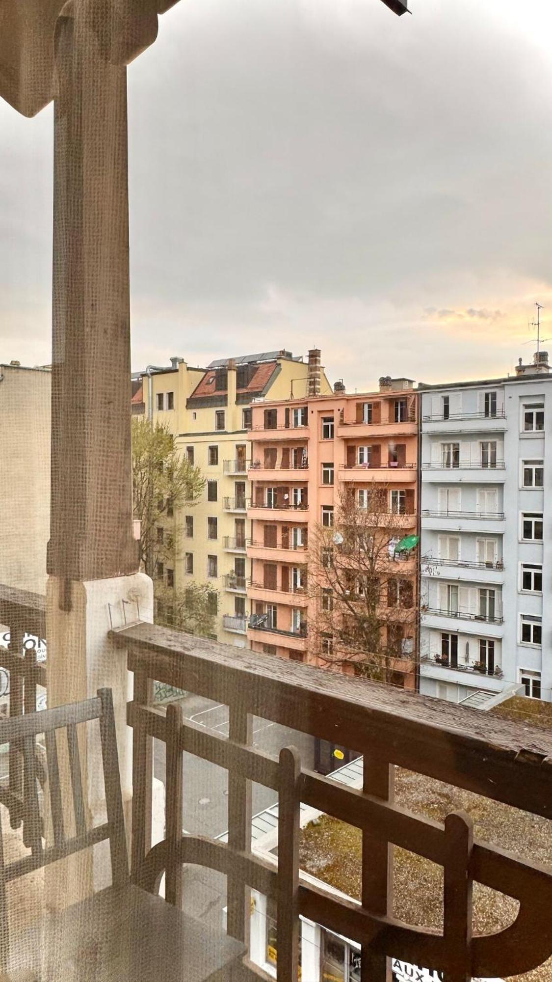 Charming Near Jet Apartment *